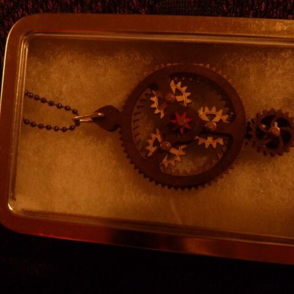 GOTH STEAMPUNK GREEN TREE KINETIC PLANETARY NECKLACE AND CLOCK WOOD EARRINGS - Picture 10 of 14